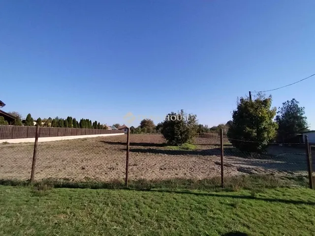 Eladó telek Dánszentmiklós 2917 nm