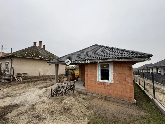 Eladó ház Inárcs 97 nm