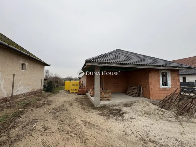 Eladó ház Inárcs 98 nm