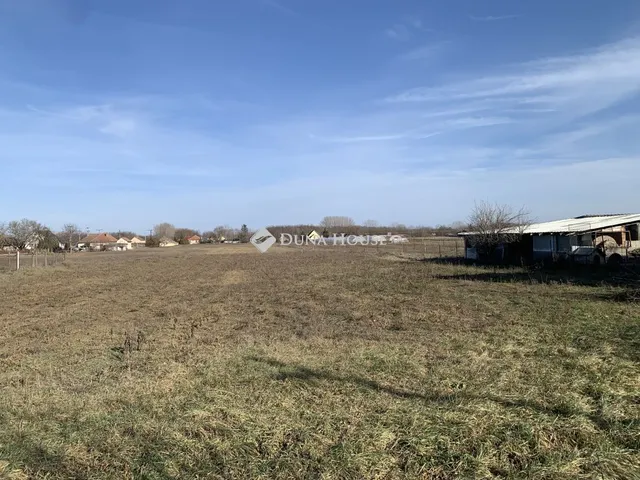 Eladó telek Hernád 3808 nm