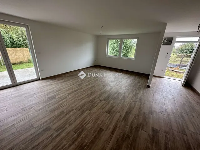 Eladó ház Kakucs 90 nm