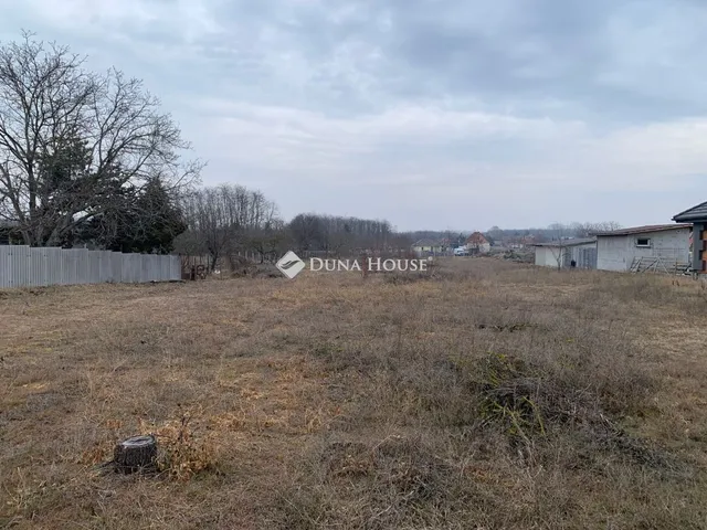 Eladó telek Dabas 2167 nm