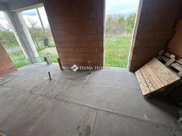 Eladó ház Albertirsa 369 nm