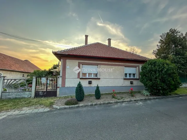 Eladó ház Ceglédbercel 82 nm