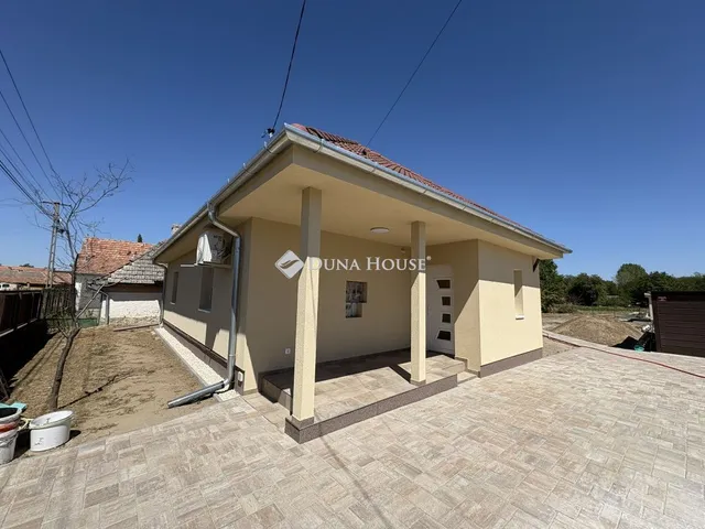 Eladó ház Dabas 91 nm