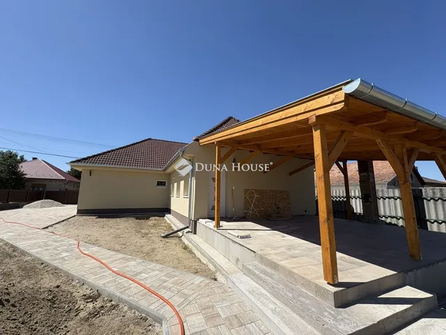 Eladó ház Dabas 91 nm