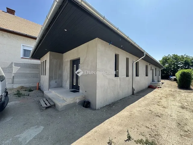 Eladó ház Dunavarsány 141 nm