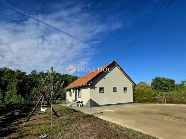 Eladó ház Újlengyel 89 nm