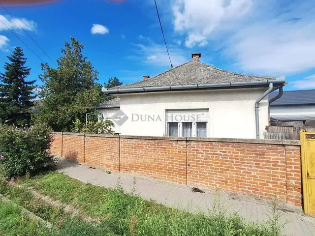 Eladó ház Bugyi 93 nm