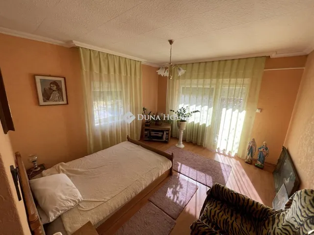 Eladó ház Dabas 240 nm