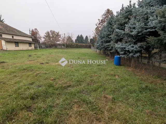 Eladó telek Látrány 741 nm