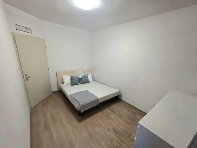 Eladó lakás Dabas 85 nm