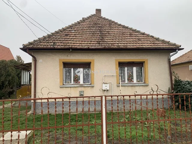 Eladó ház Tápiószele 73 nm