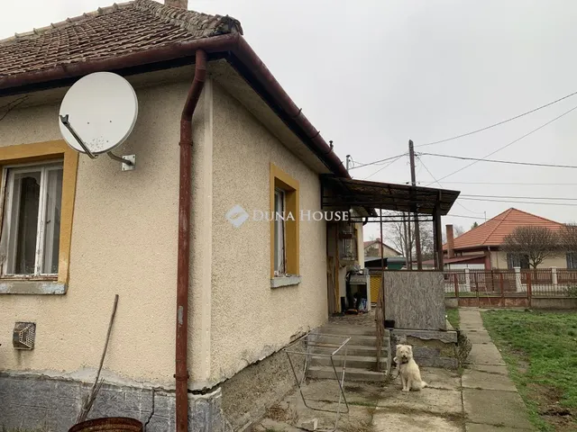 Eladó ház Tápiószele 73 nm