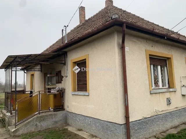 Eladó ház Tápiószele 73 nm