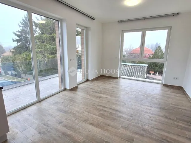 Kiadó lakás Újhartyán 47 nm