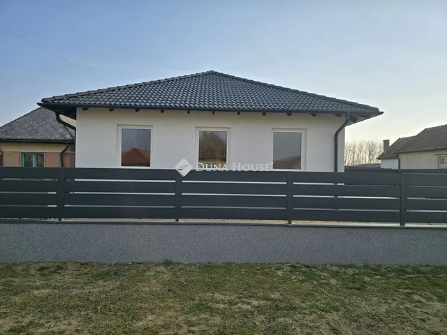 Eladó lakás Újlengyel 91 nm