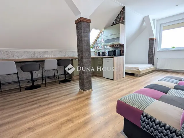 Eladó lakás Balatonszárszó 30 nm