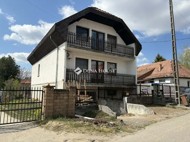 Eladó ház Ócsa 188 nm