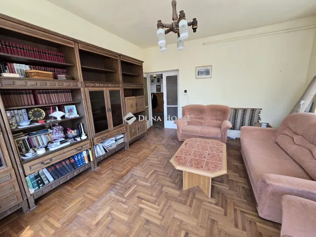 Eladó ház Dabas, Nemzetőr utca 180 nm