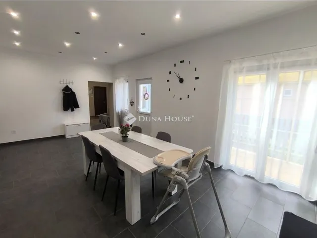 Eladó ház Cegléd 104 nm