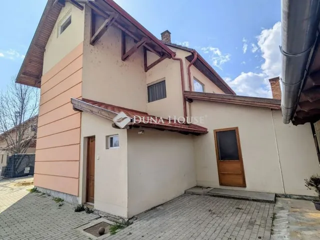 Eladó ház Szántód 190 nm