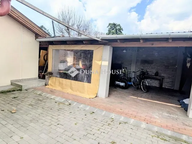 Eladó ház Szántód 190 nm