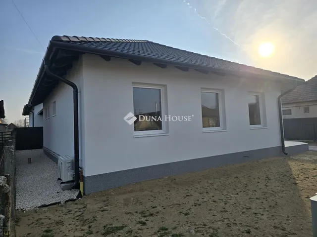 Eladó ház Újlengyel 91 nm