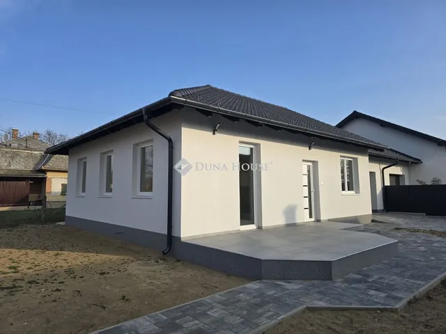 Eladó ház Újlengyel, Árpád utca 91 nm