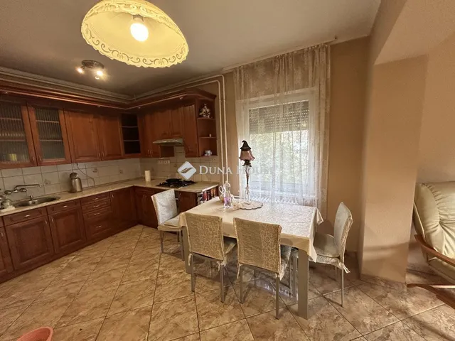 Eladó ház Dabas 165 nm