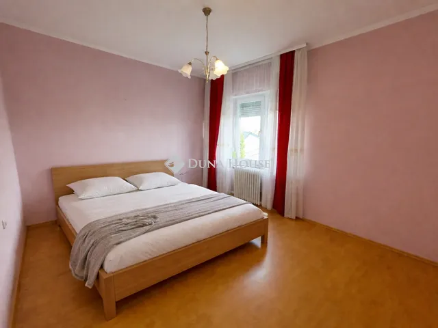 Eladó ház Dabas 165 nm