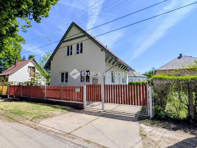 Eladó ház Szántód 131 nm