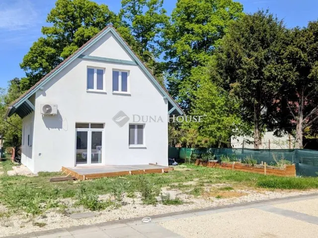 Eladó ház Szántód 131 nm