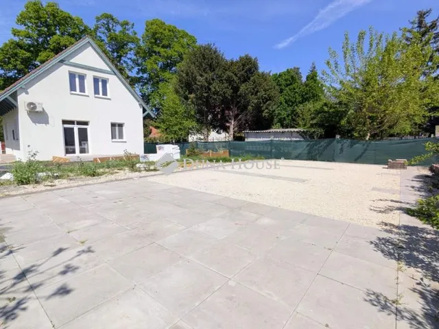 Eladó ház Szántód 131 nm