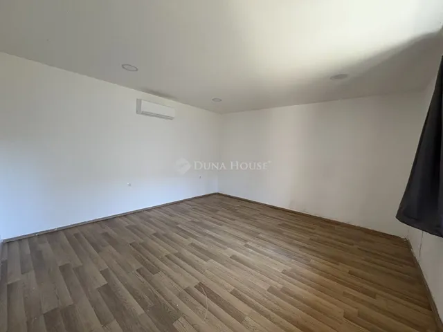 Eladó ház Örkény 42 nm