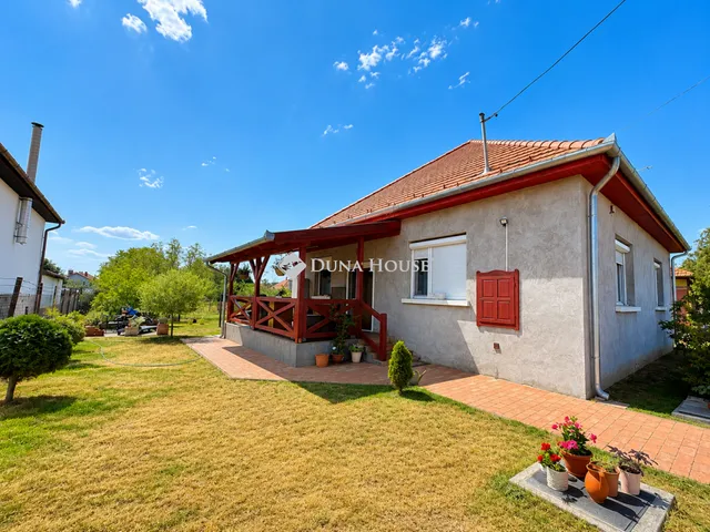 Eladó ház Ócsa 103 nm