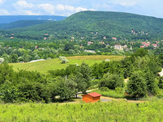 Eladó telek Piliscsaba 2806 nm