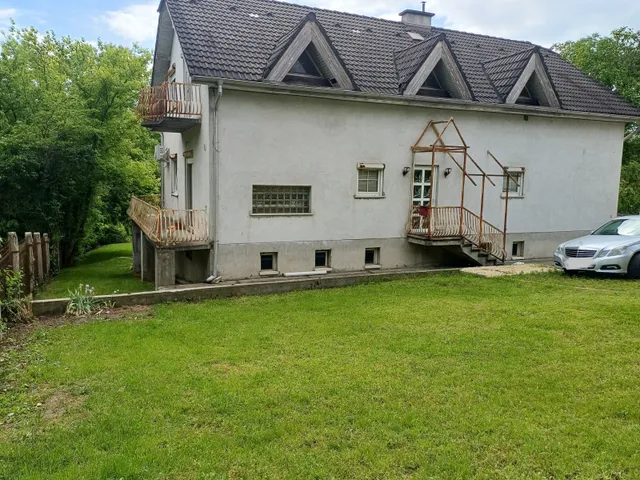 Eladó ház Pilisvörösvár 300 nm