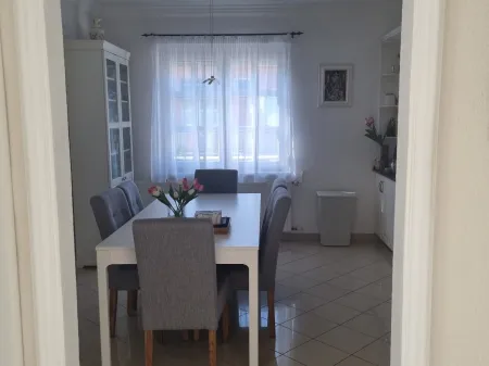 Eladó ház Piliscsaba 220 nm