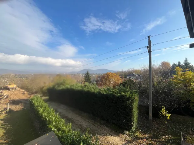 Eladó kereskedelmi és ipari ingatlan Solymár, Solymár eladó telephely 125 nm