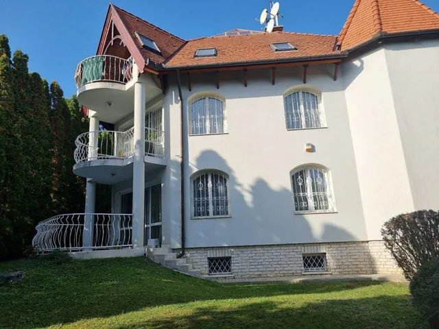 Eladó lakás Budapest XII. kerület, Istenhegy 120 nm