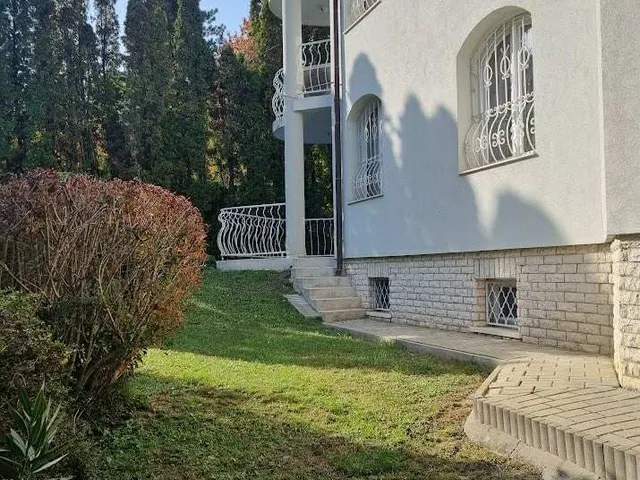 Eladó lakás Budapest XII. kerület, Budapest 12 kerület eladó lakás 120 nm