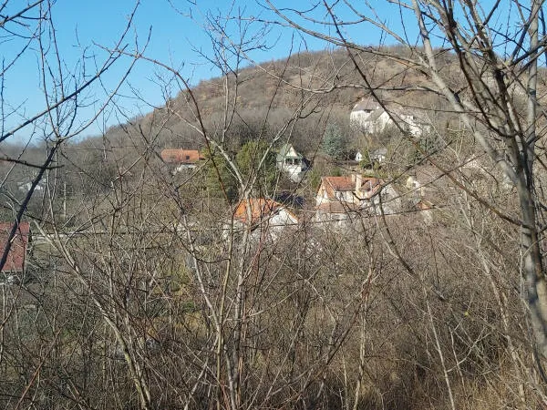 Eladó telek Pilisjászfalu 692 nm