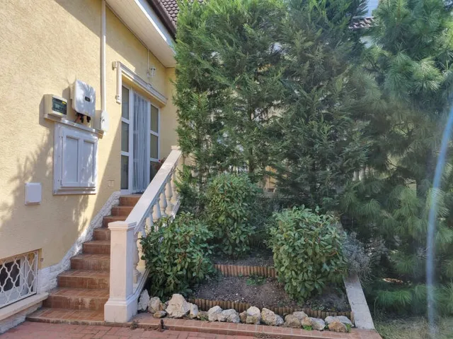 Eladó ház Piliscsaba 240 nm