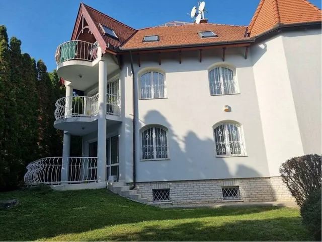 Eladó lakás Budapest XII. kerület 120 nm