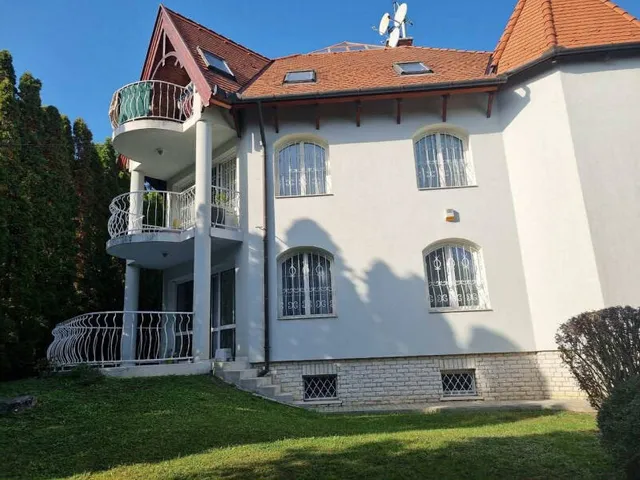 Eladó lakás Budapest XII. kerület 120 nm