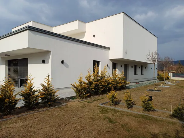 Eladó ház Pilisvörösvár 450 nm