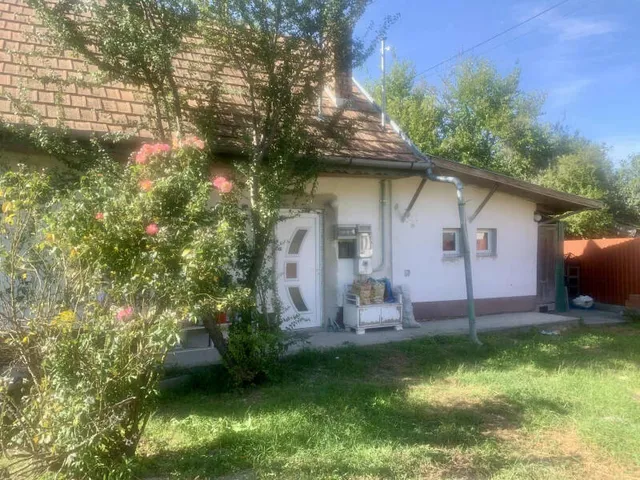 Eladó ház Piliscsév 82 nm