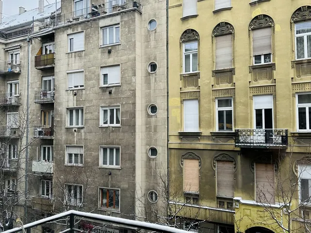 Eladó lakás Budapest II. kerület 84 nm