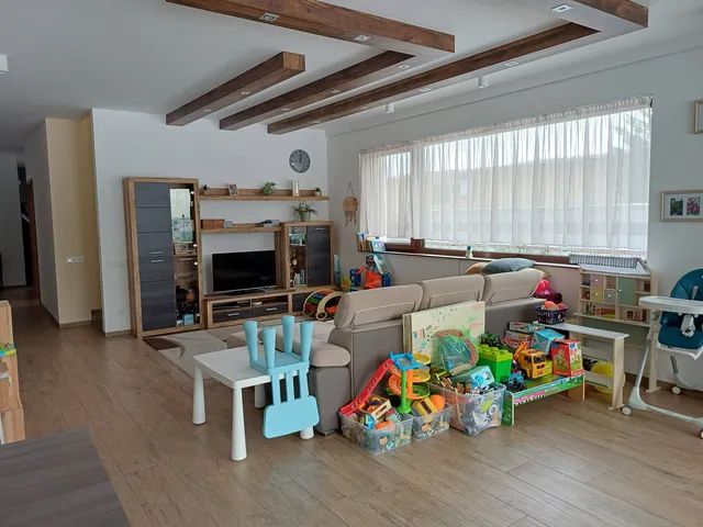 Eladó ház Pilisszentiván 220 nm